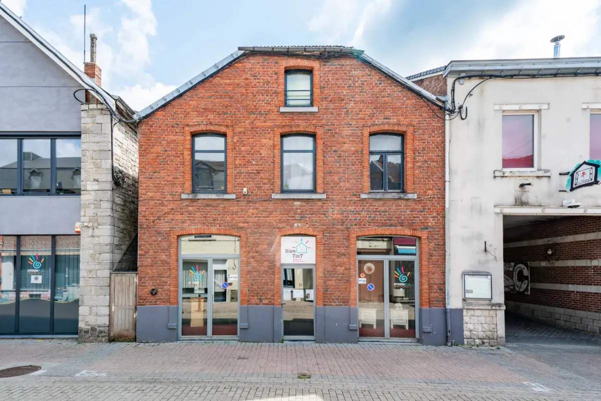 Immeuble de rapport - Immeuble à appartement à vendre à Durbuy 6940 449000.00€  chambres 412.00m² - annonce 739062