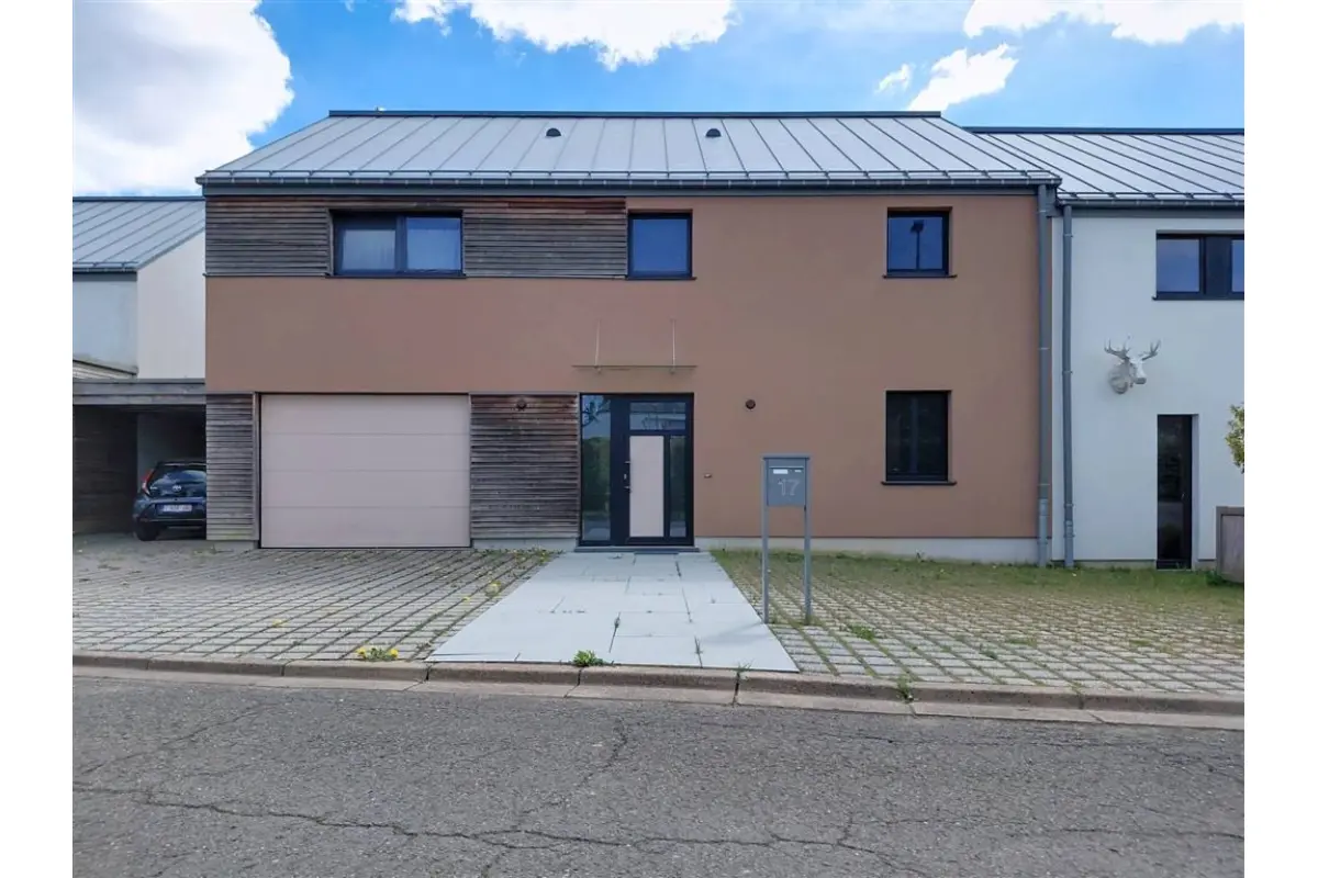 Maison à  à Vance 6741 1700.00€ 3 chambres 252.00m² - annonce 738507