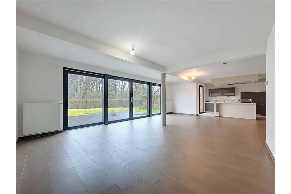 Maison à louer à Vance 6741 1700.00€ 3 chambres 252.00m² - annonce 738507