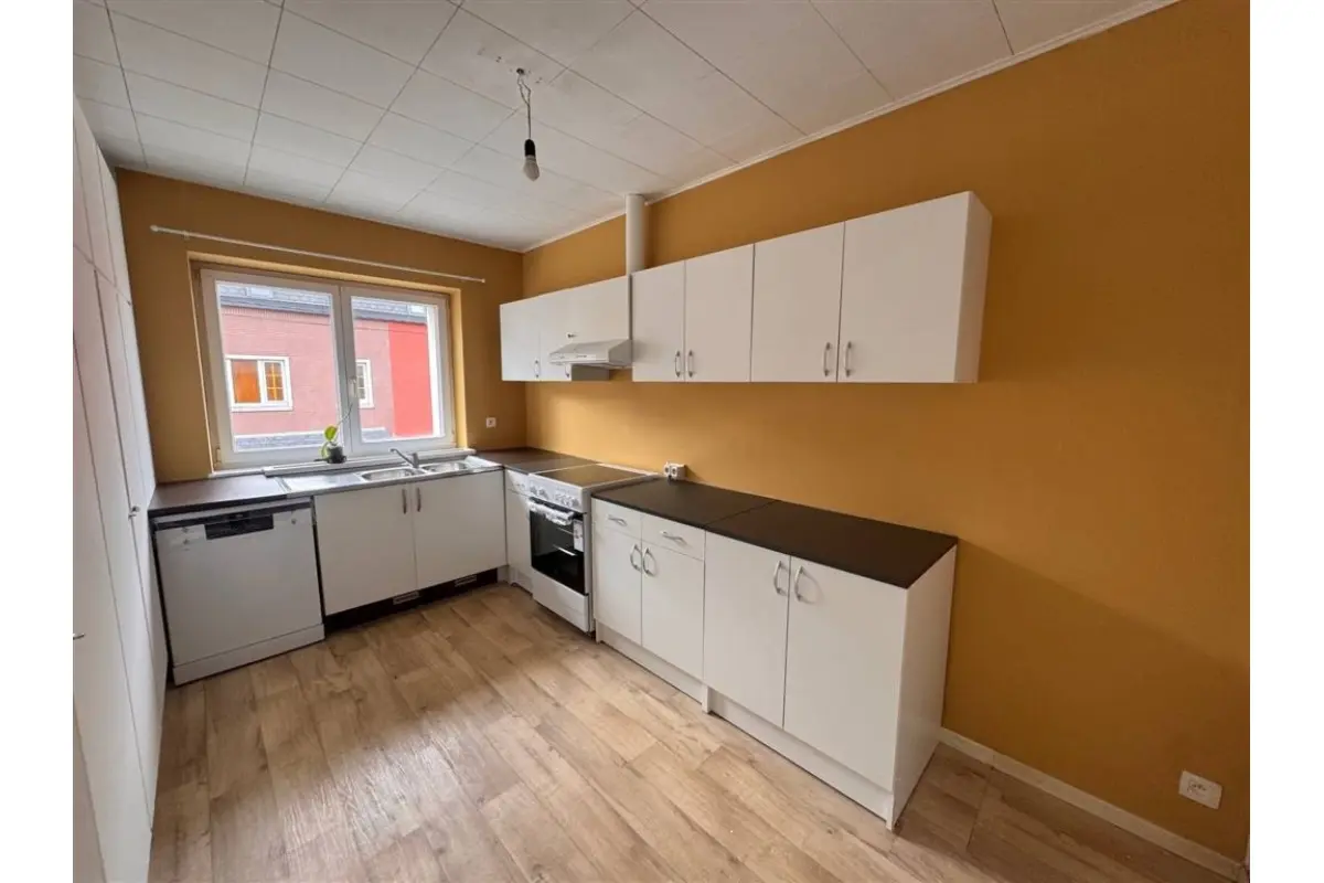 Appartement à louer à Marche-en-Famenne 6900 800.00€ 3 chambres 115.00m² - annonce 739809