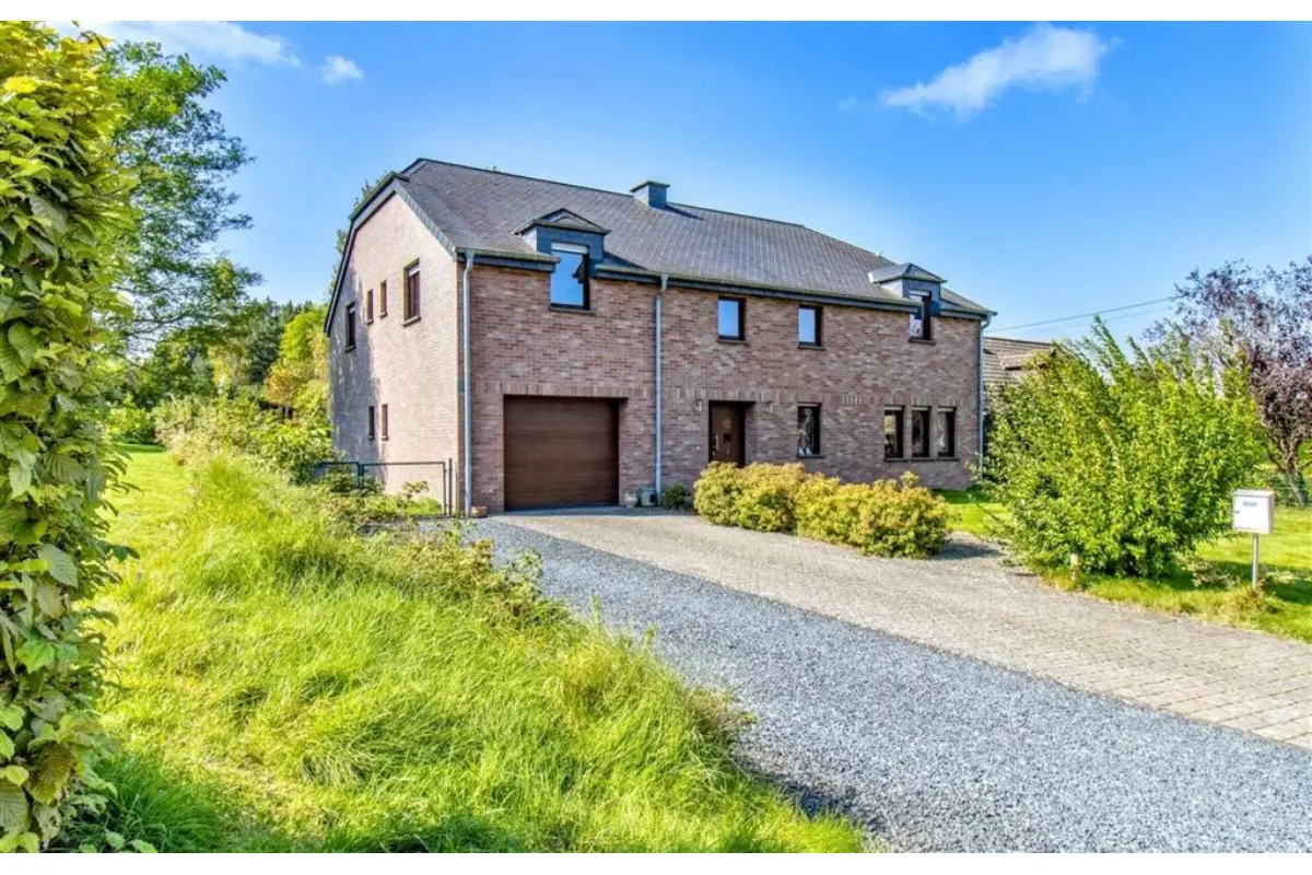 Villa à vendre à Saint-Hubert 6870 535000.00€ 6 chambres 263.00m² - annonce 740002