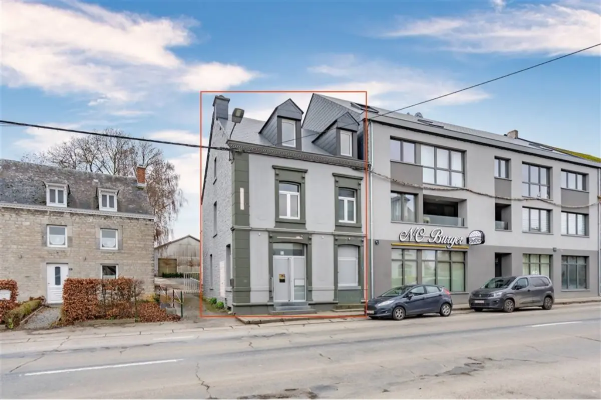 Immeuble de rapport - Immeuble à appartement à vendre à Wellin 6920 220000.00€ 3 chambres 185.00m² - annonce 741380