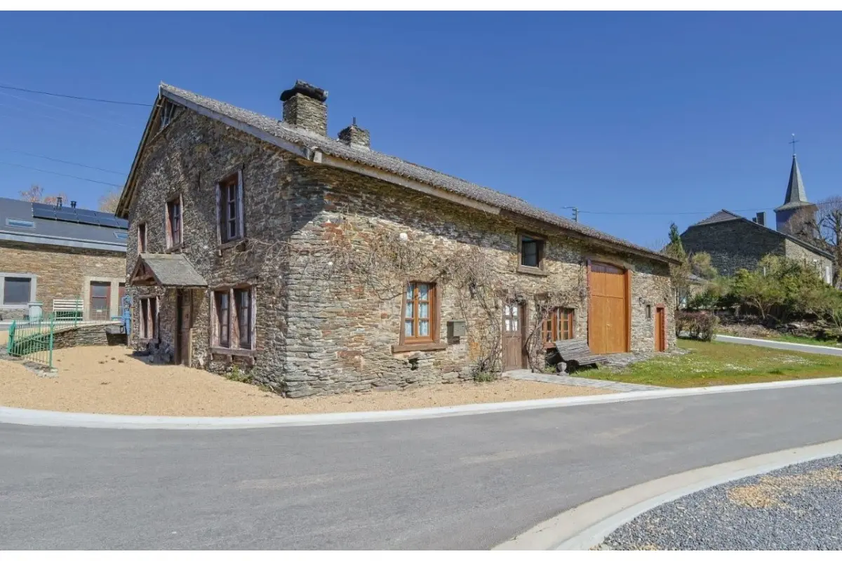 Maison à vendre à Vivy 6833 420000.00€ 4 chambres 200.00m² - annonce 742030