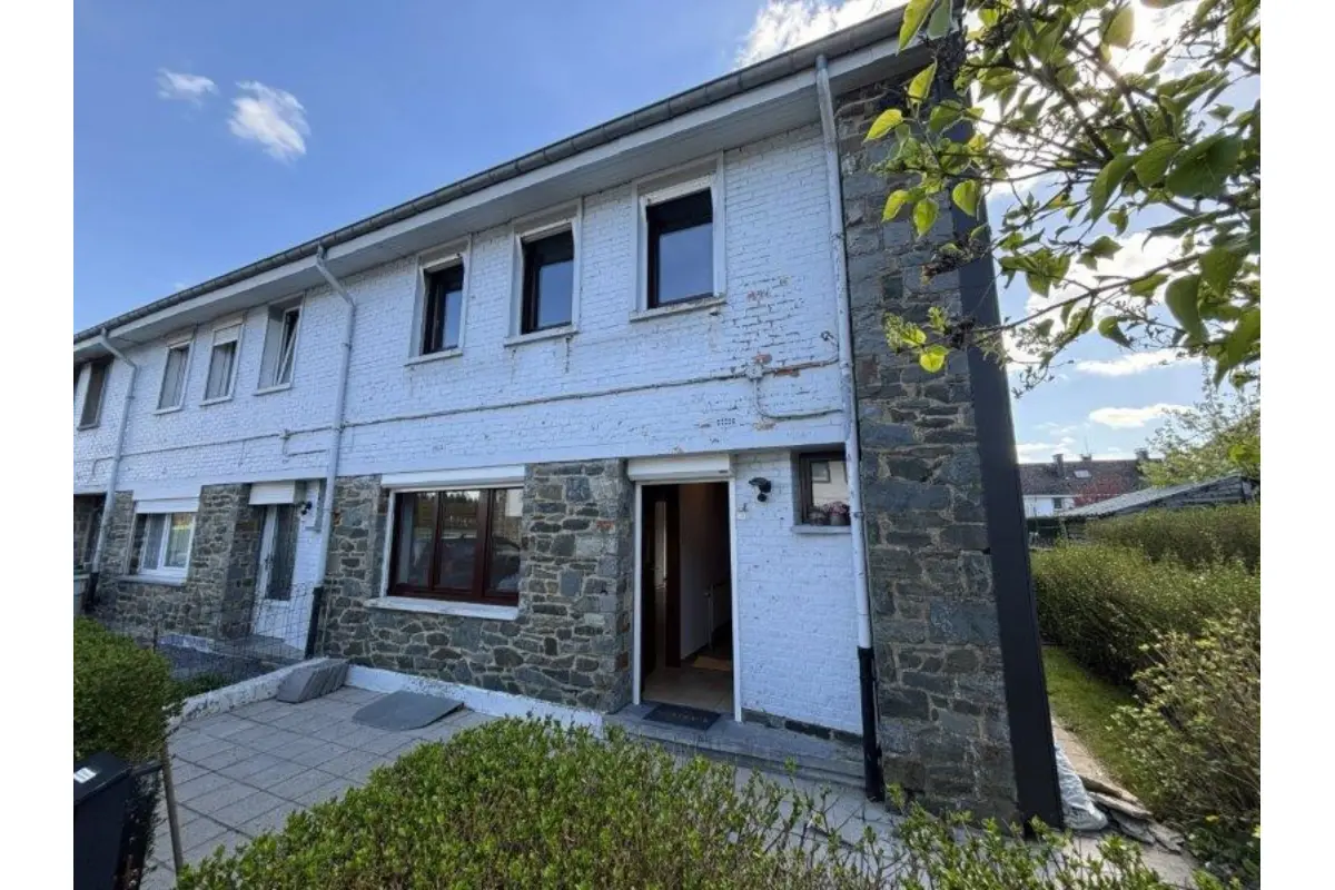 Maison à louer à Paliseul 6850 800.00€ 2 chambres 140.00m² - annonce 744827