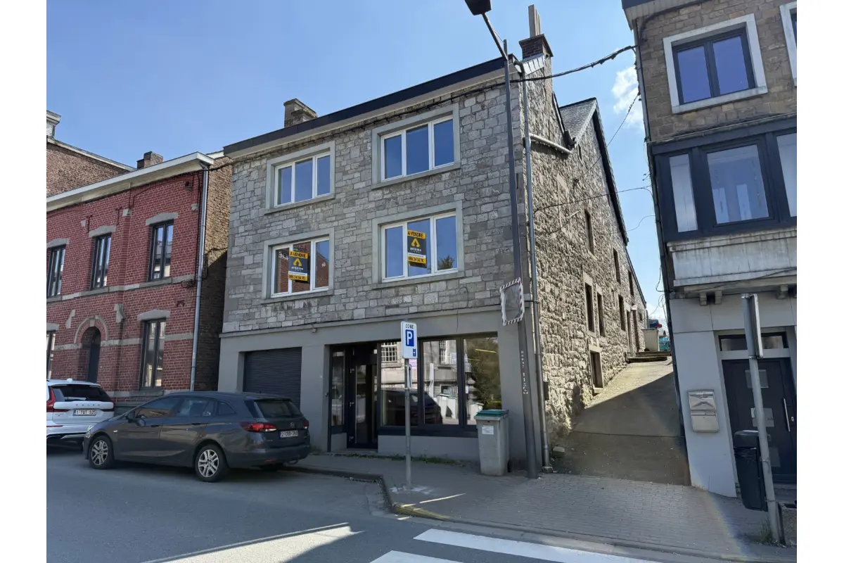 Immeuble de rapport - Immeuble à appartement à vendre à Durbuy 6940 249000.00€ 4 chambres 200.00m² - annonce 745481