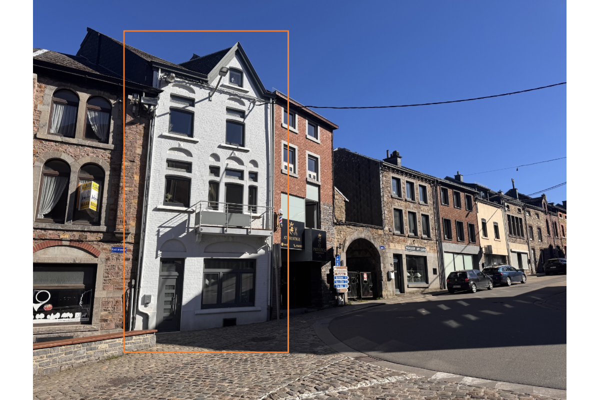Maison à louer à Saint-Hubert 6870 1500.00€ 3 chambres 130.00m² - annonce 746232