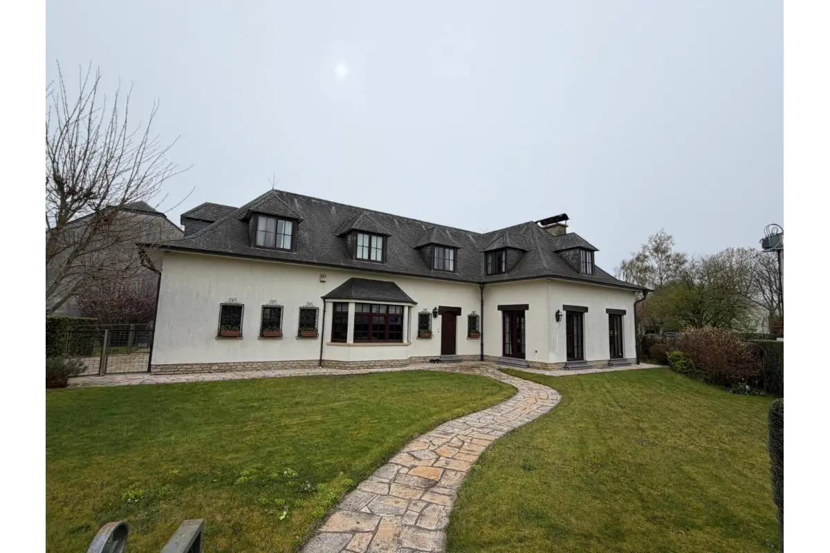 Maison à vendre à Florenville 6820 595000.00€ 5 chambres m² - annonce 748010