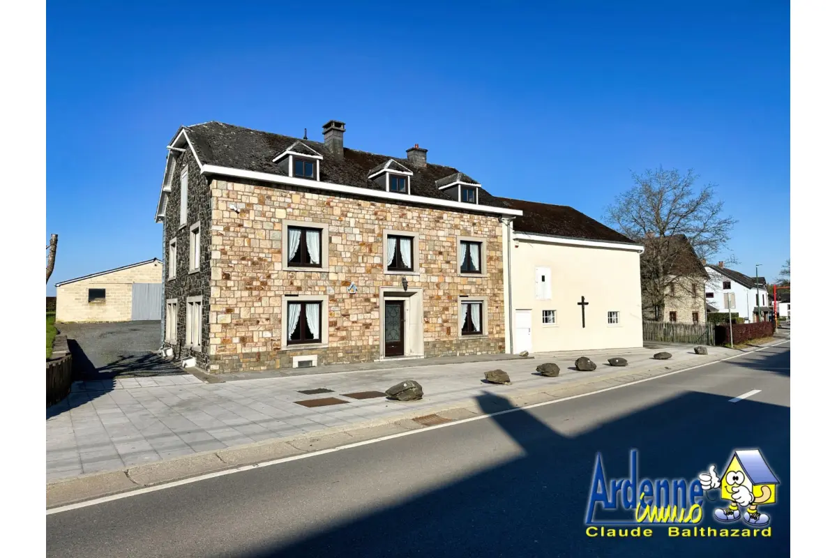 Maison à vendre à Nadrin 6660 425000.00€ 5 chambres 257.00m² - annonce 748557