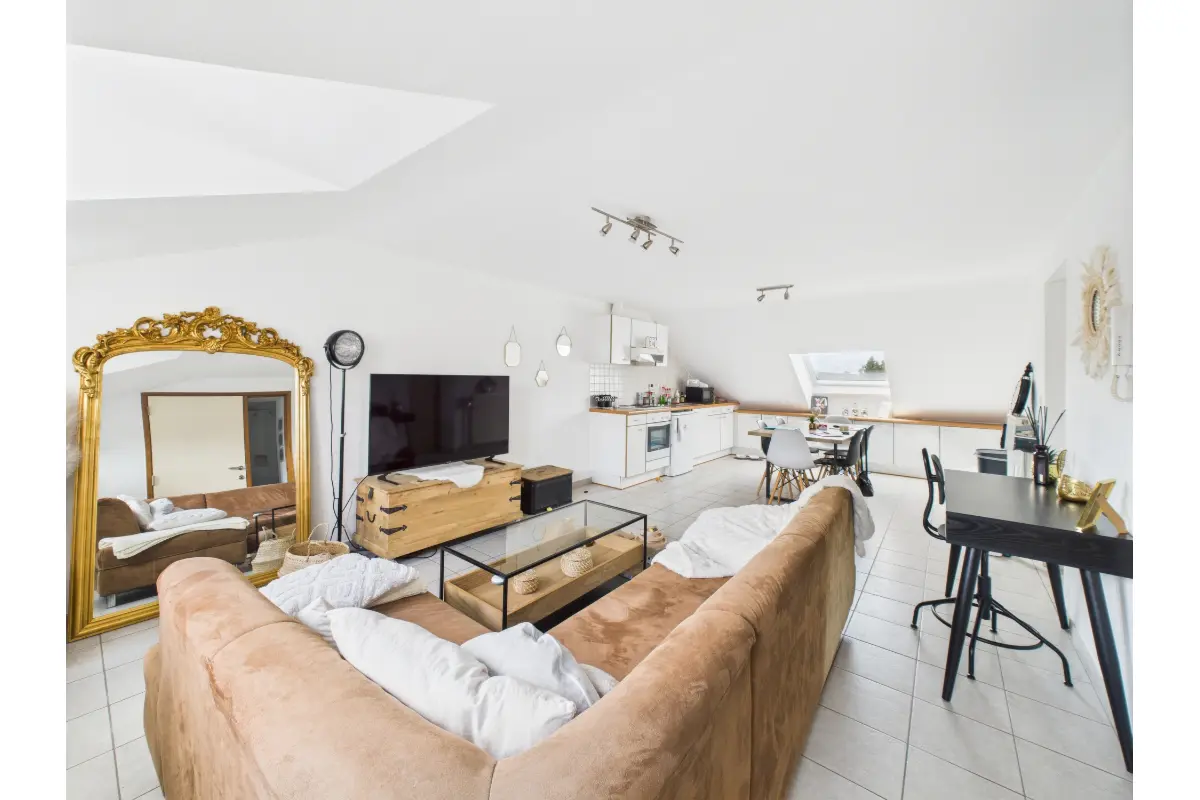 Appartement à louer à Aye 6900 550.00€ 1 chambres 60.00m² - annonce 751582