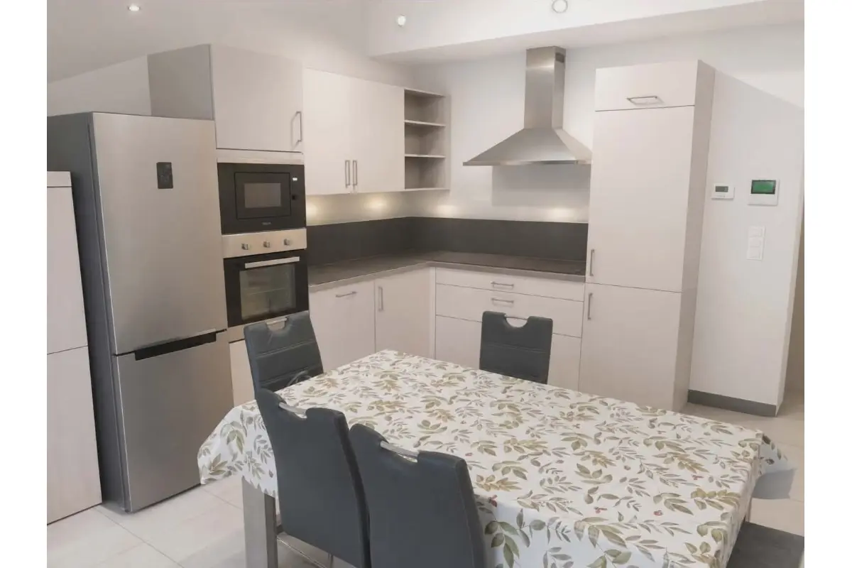 Appartement à louer à Marche-en-Famenne 6900 900.00€ 2 chambres 85.00m² - annonce 754973