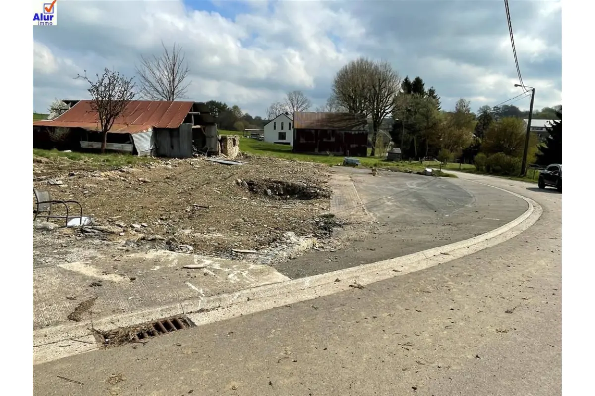 Terrain à vendre à Morhet 6640 125000.00€  chambres m² - annonce 755842