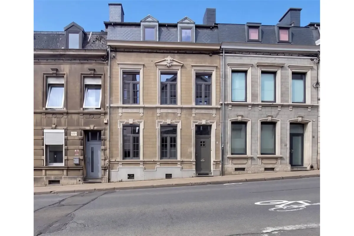 Maison à louer à Arlon 6700 1850.00€ 4 chambres 263.00m² - annonce 759691