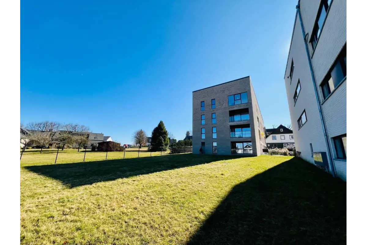 Rez-de-chaussée à louer à Bastogne 6600 1250.00€ 3 chambres 104.00m² - annonce 763336