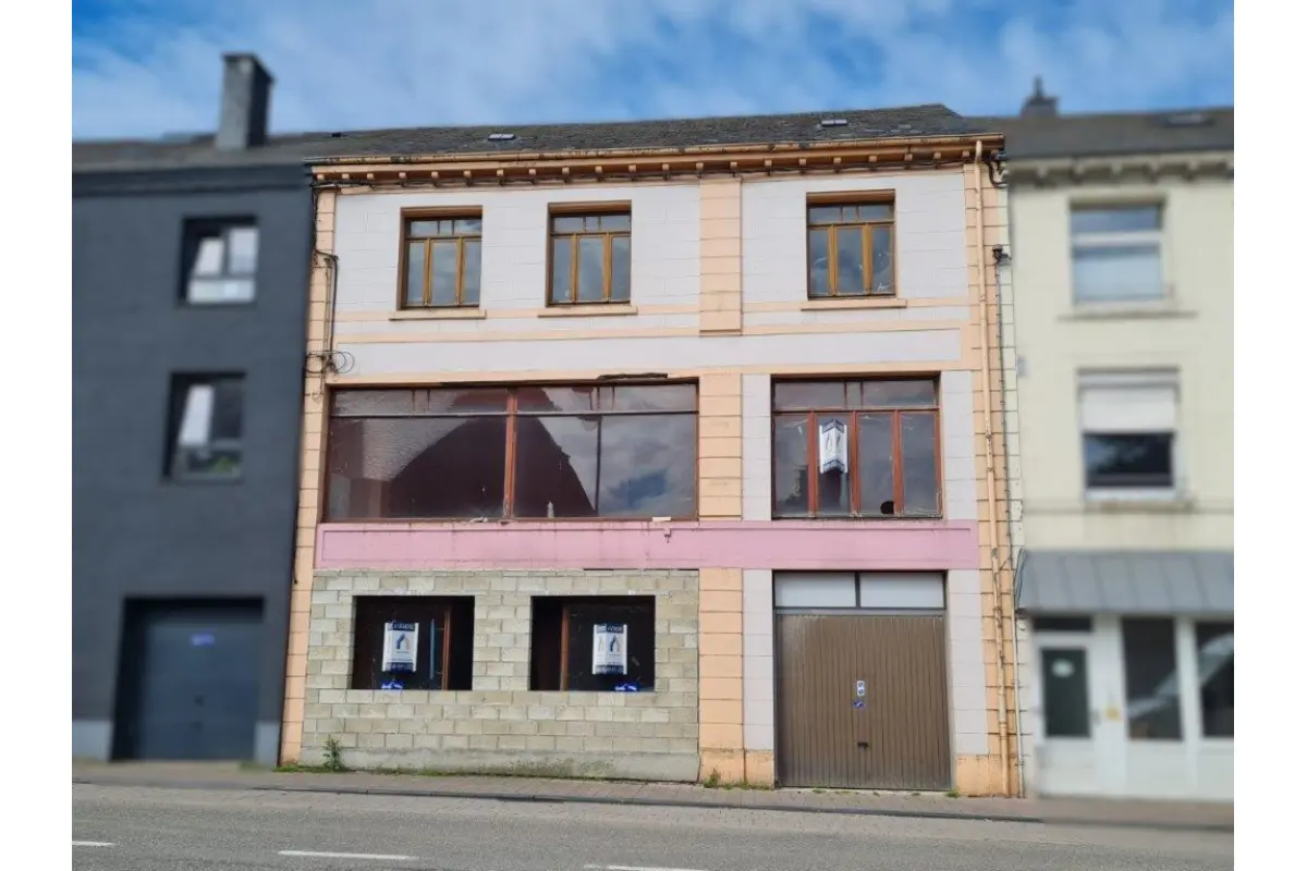 Immeuble de rapport - Immeuble à appartement à vendre à Bertrix 6880 185000.00€ 8 chambres 330.00m² - annonce 765629