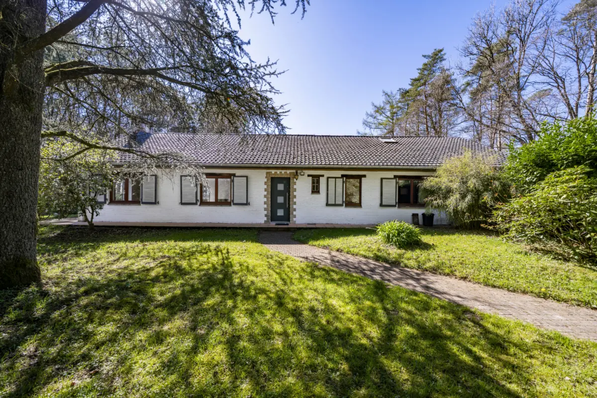 Maison à vendre à Saint-Léger 6747 649000.00€ 4 chambres 338.00m² - annonce 766507