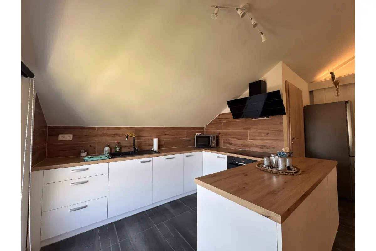 Appartement à louer à Bertogne 6687 700.00€ 2 chambres 82.00m² - annonce 769012