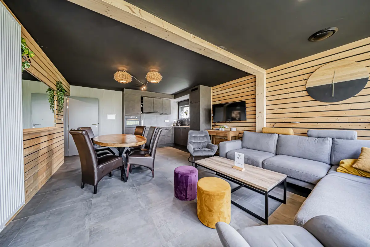 Autre à vendre à Hompré 6640 0.00€ 4 chambres 585.00m² - annonce 768989