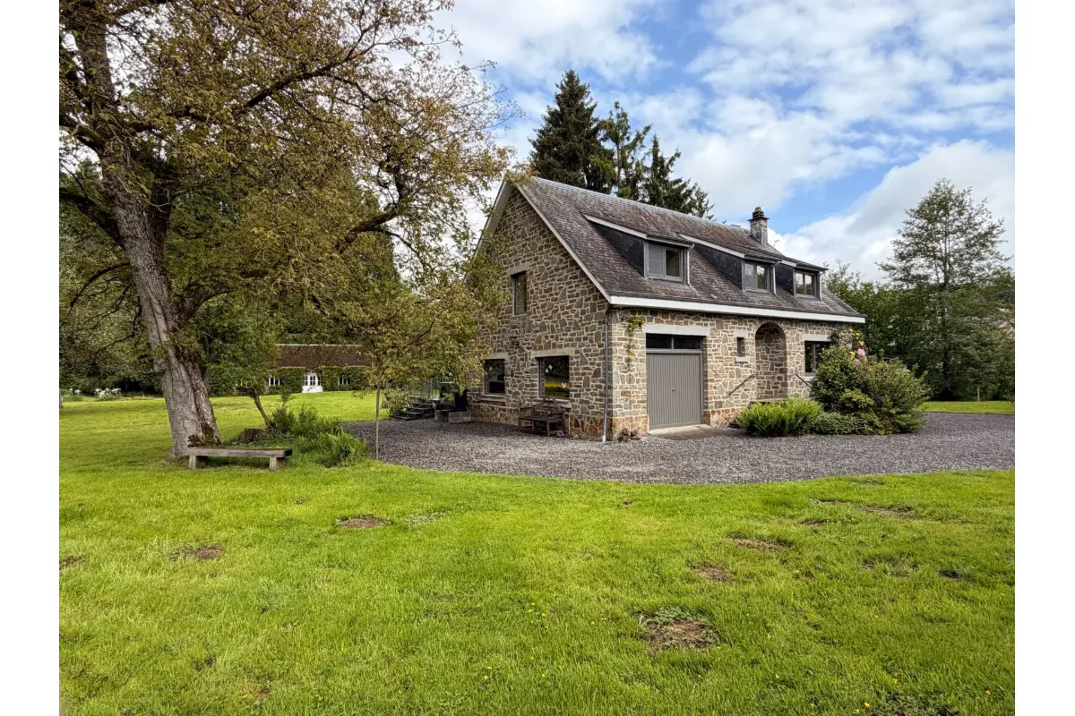 Maison à vendre à Bende 6941 675000.00€ 3 chambres 157.00m² - annonce 770294