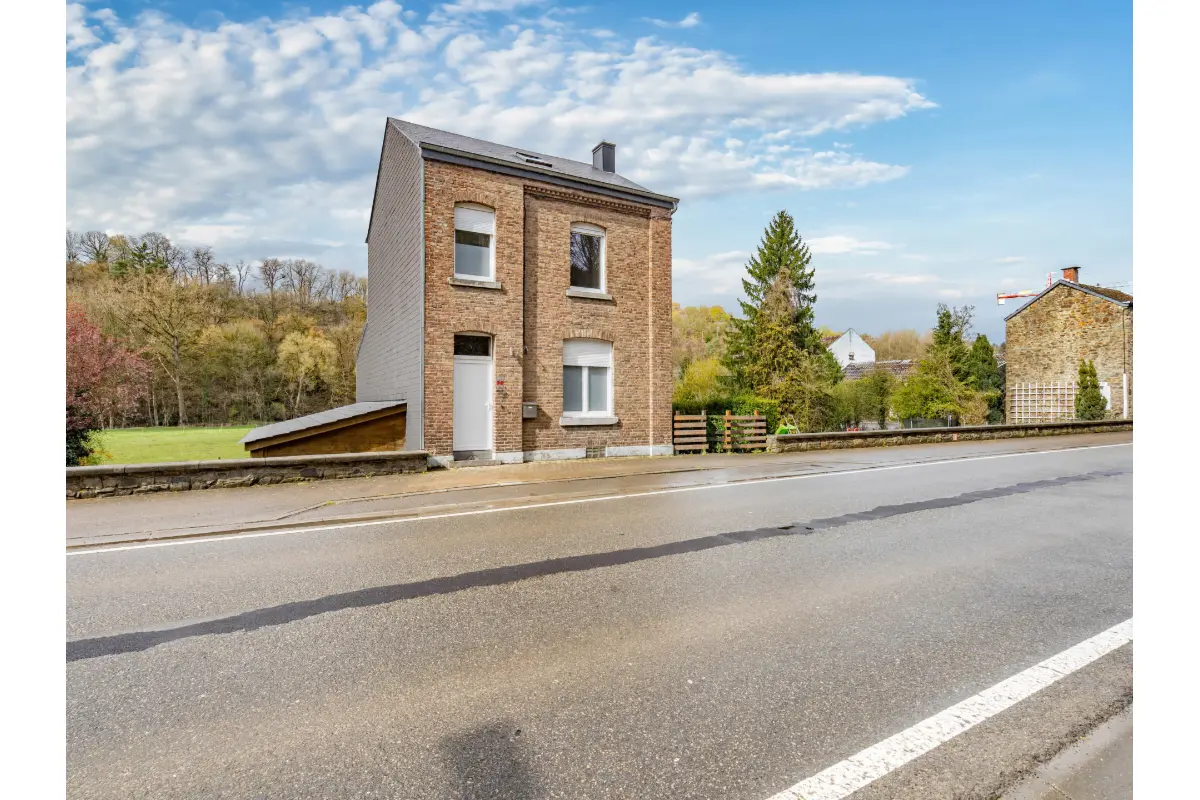 Maison à vendre à Marche-en-Famenne 6900 249000.00€ 3 chambres 145.00m² - annonce 771145