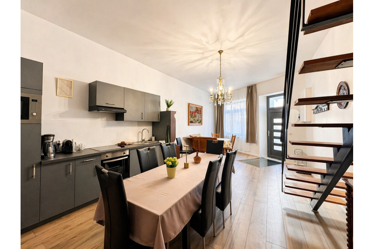 Maison à louer à Saint-Hubert 6870 1300.00€ 3 chambres 130.00m² - annonce 772625
