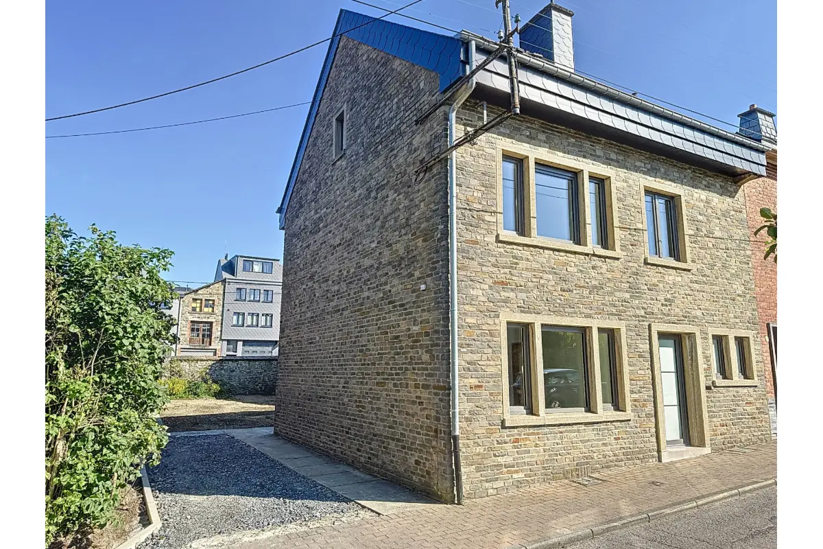 Maison à louer à Bastogne 6600 1530.00€ 4 chambres 168.00m² - annonce 774915