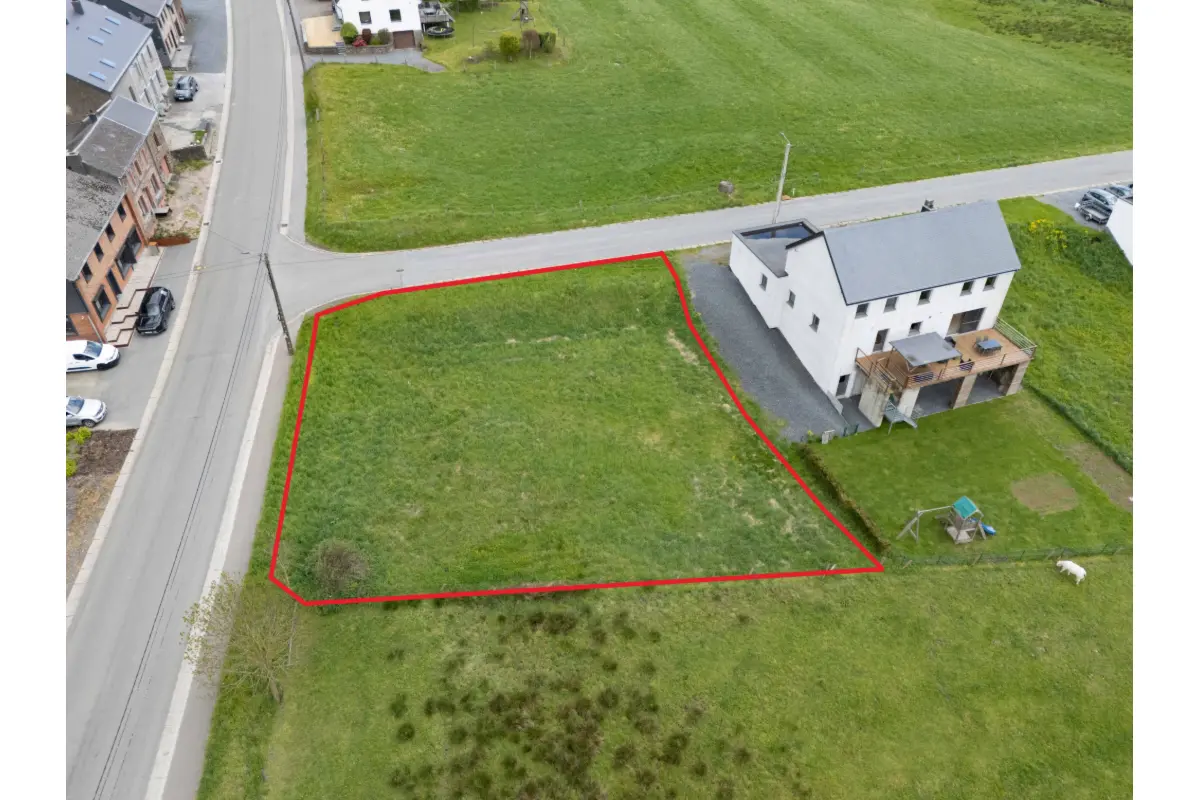 Terrain à vendre à Vaux-sur-Sûre 6640 77000.00€  chambres m² - annonce 774224