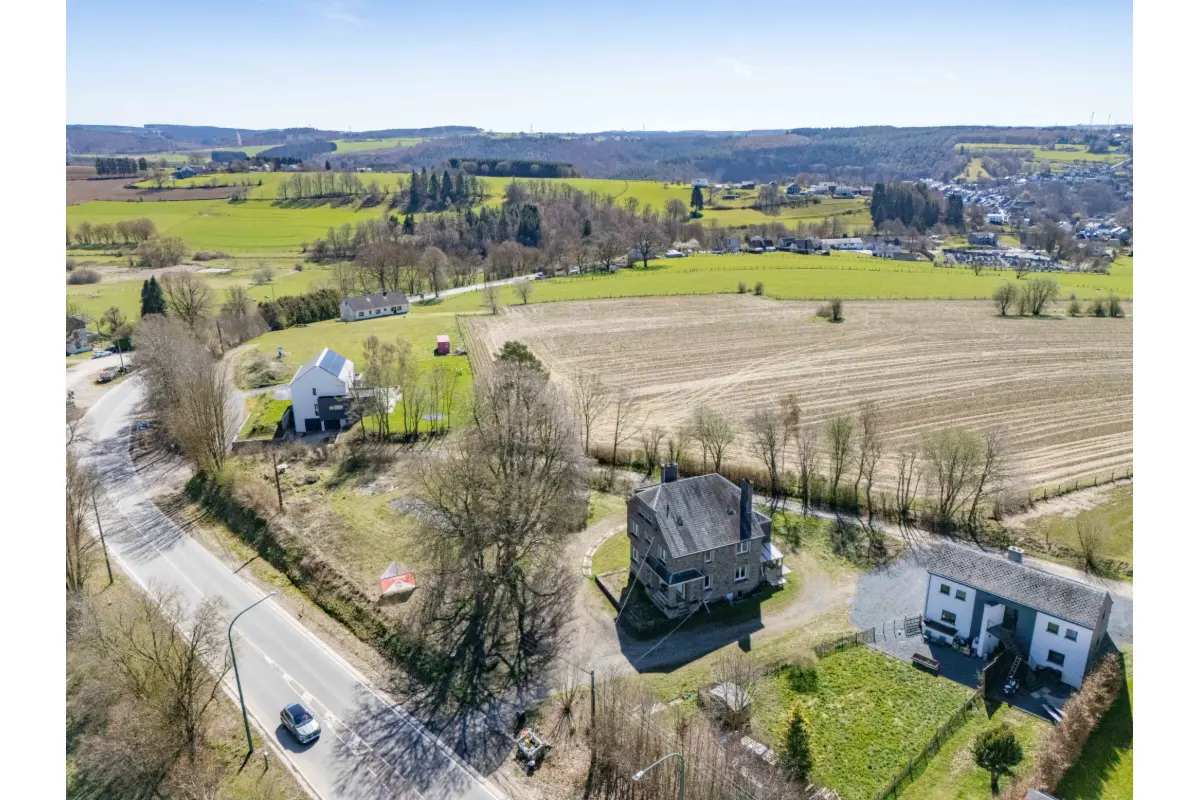 Maison à vendre à Houffalize 6660 270000.00€ 7 chambres 263.00m² - annonce 778936