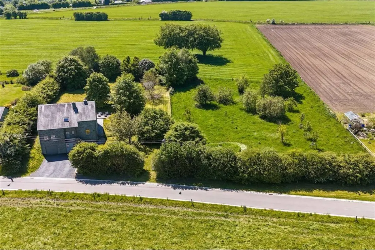 Maison à vendre à Vaux-sur-Sûre 6640 450000.00€ 4 chambres 240.00m² - annonce 786792