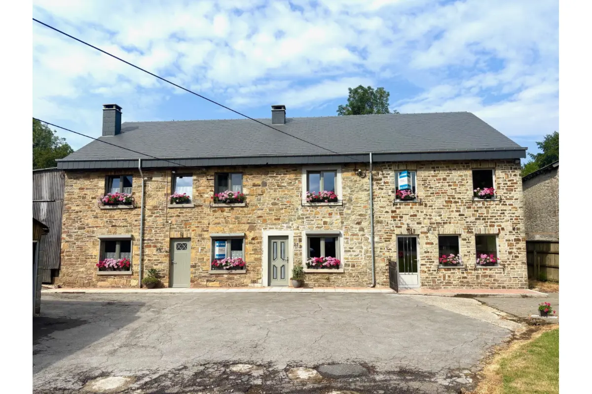 Immeuble mixte à vendre à Dochamps 6960 600000.00€ 9 chambres 350.00m² - annonce 800237