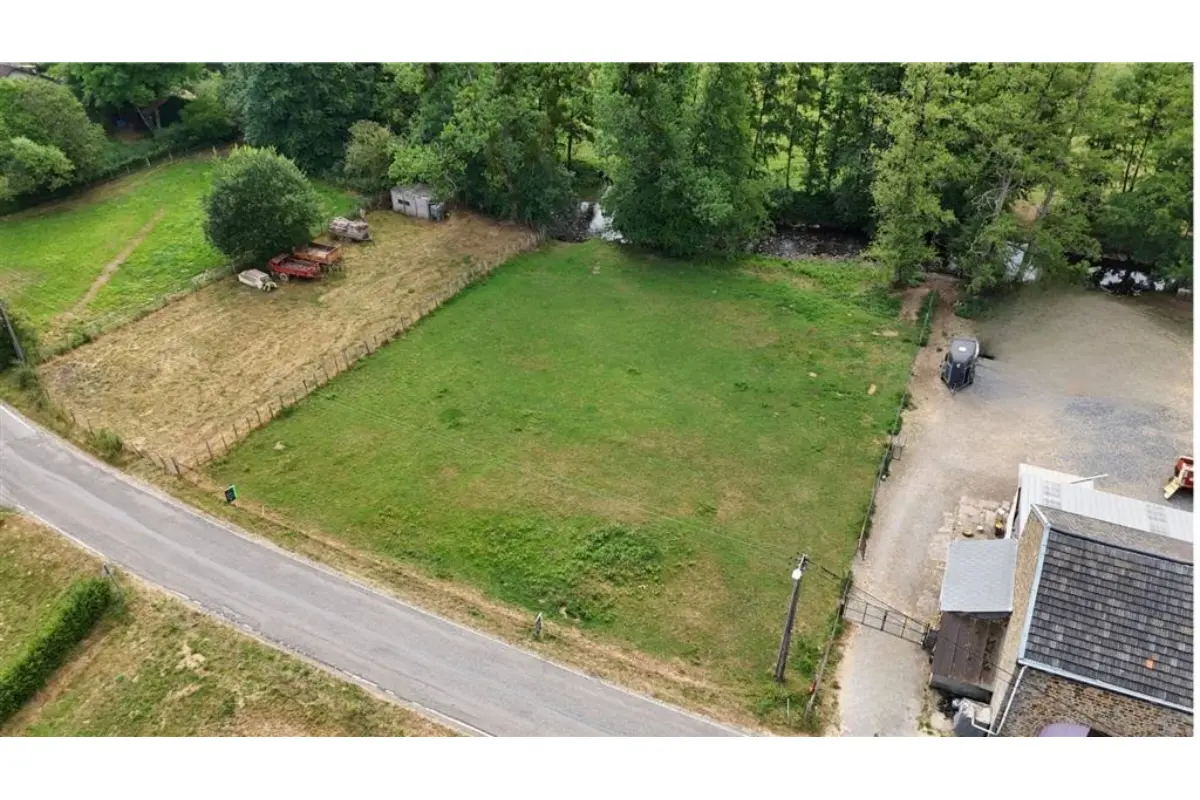 Terrain à vendre à Mormont 6997 145000.00€  chambres m² - annonce 800265