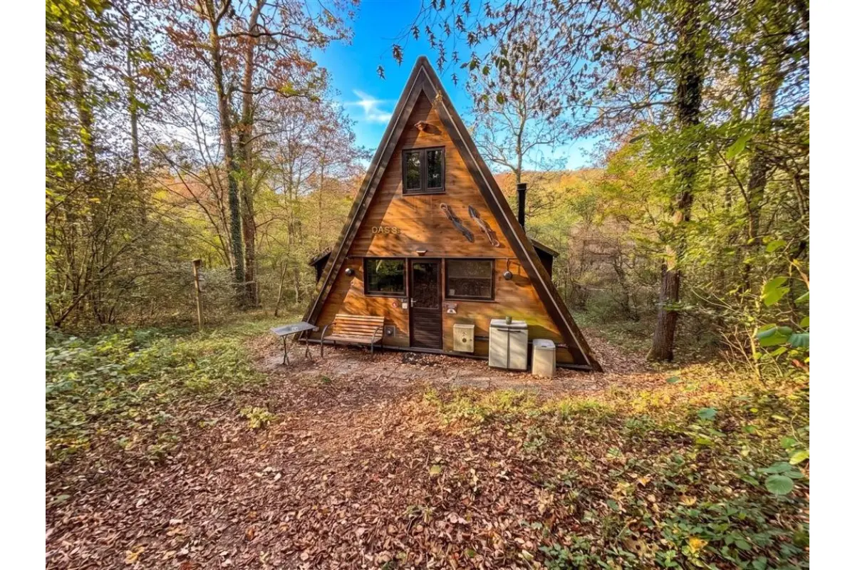 Bungalow à vendre à Durbuy 6940 75000.00€ 2 chambres 74.00m² - annonce 806342