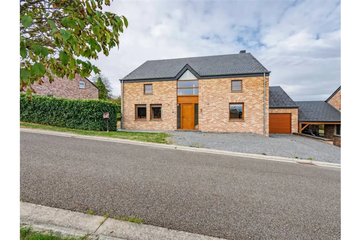 Maison à  à Wellin 6920 439000.00€ 5 chambres 225.00m² - annonce 809572