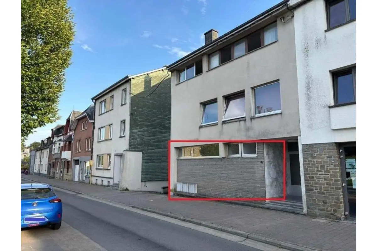 Commerce à louer à Libramont-Chevigny 6800 900.00€  chambres m² - annonce 812373