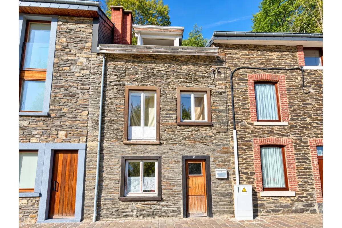 Maison à  à La Roche-en-Ardenne 6980 94000.00€ 2 chambres 81.00m² - annonce 813749