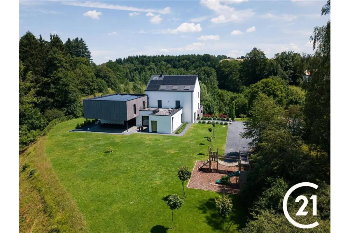 Villa à vendre à Libramont-Chevigny 6800 3250000.00€ 9 chambres 1000.00m² - annonce 815517