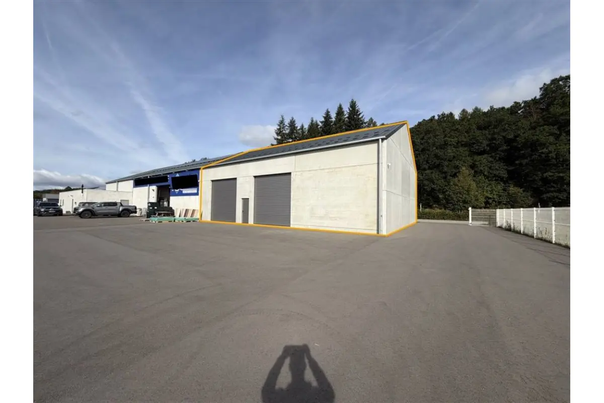 Commerce à louer à Houffalize 6660 1700.00€  chambres 266.00m² - annonce 818463