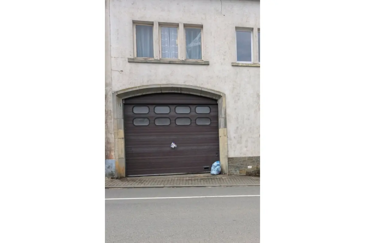 Parking / garage à louer à Houffalize 6660 400.00€  chambres m² - annonce 820011