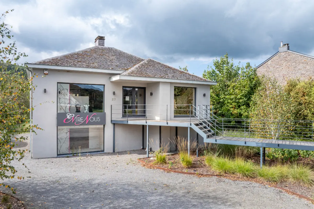 Commerce à  à Rendeux 6987 300000.00€  chambres 100.00m² - annonce 820810
