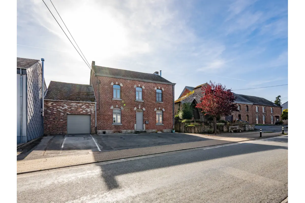 Maison à vendre à Aye 6900 385000.00€ 5 chambres 190.00m² - annonce 820849