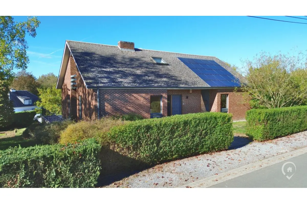 Maison à vendre à Aye 6900 385000.00€ 5 chambres 198.00m² - annonce 822843