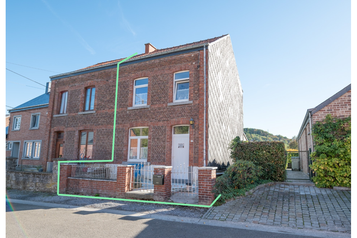 Maison à vendre à Ambly 6953 175000.00€ 2 chambres 105.00m² - annonce 832115
